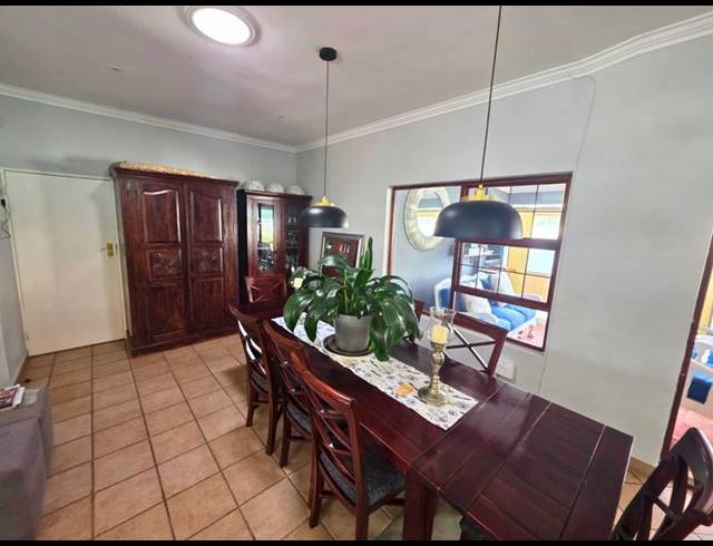 3 BEDROOM HOUSE FOR SALE IN GLEN MARAIS